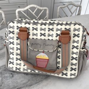 LIKE NEW Yummy Mummy Diaper Bag